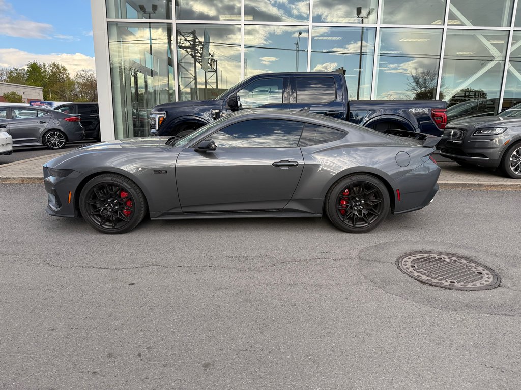 2024 Ford Mustang in Brossard, Quebec - 5 - w1024h768px