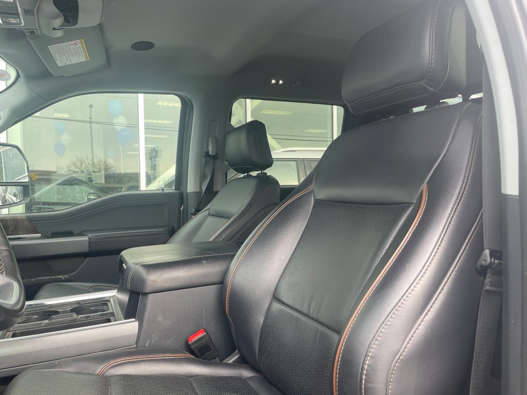 Ford Super Duty F-250 SRW LARIAT | 4X4 | V8 6.7L POWERSTROKE | CAMERA 360 2025 à Brossard, Québec - 9 - w1024h768px