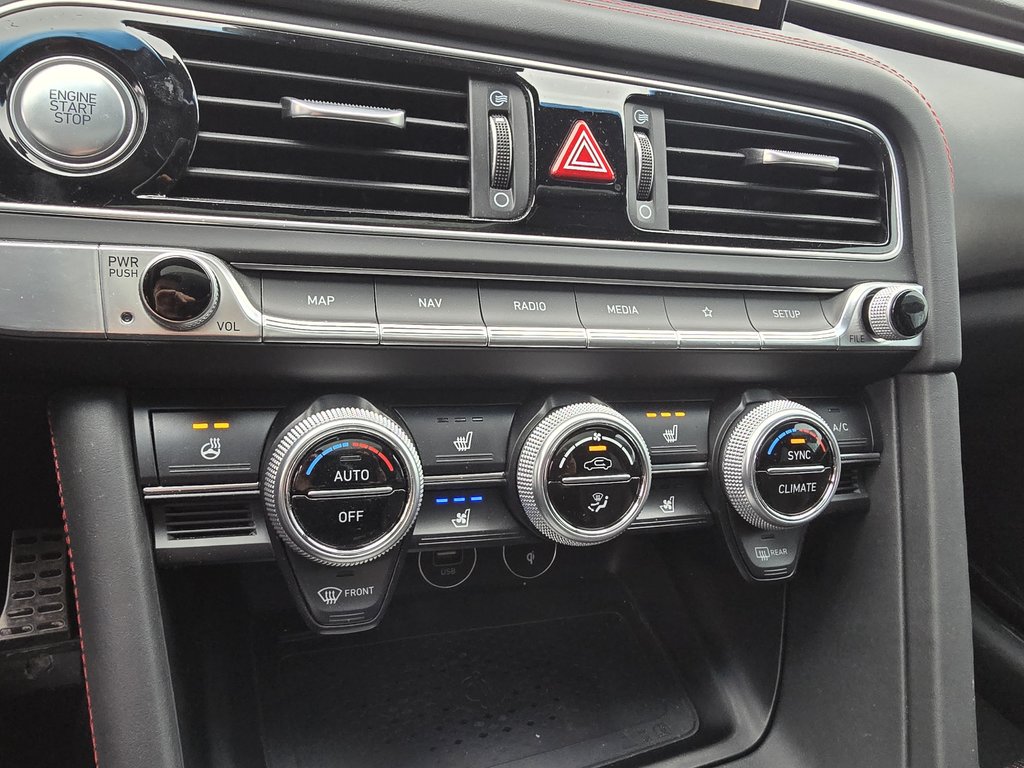 2022 GENESIS G70 3.3T SPORT 365 HP HEAD UP DISP CAM360 CUIR NAPPA in Montréal, Quebec - 18 - w1024h768px