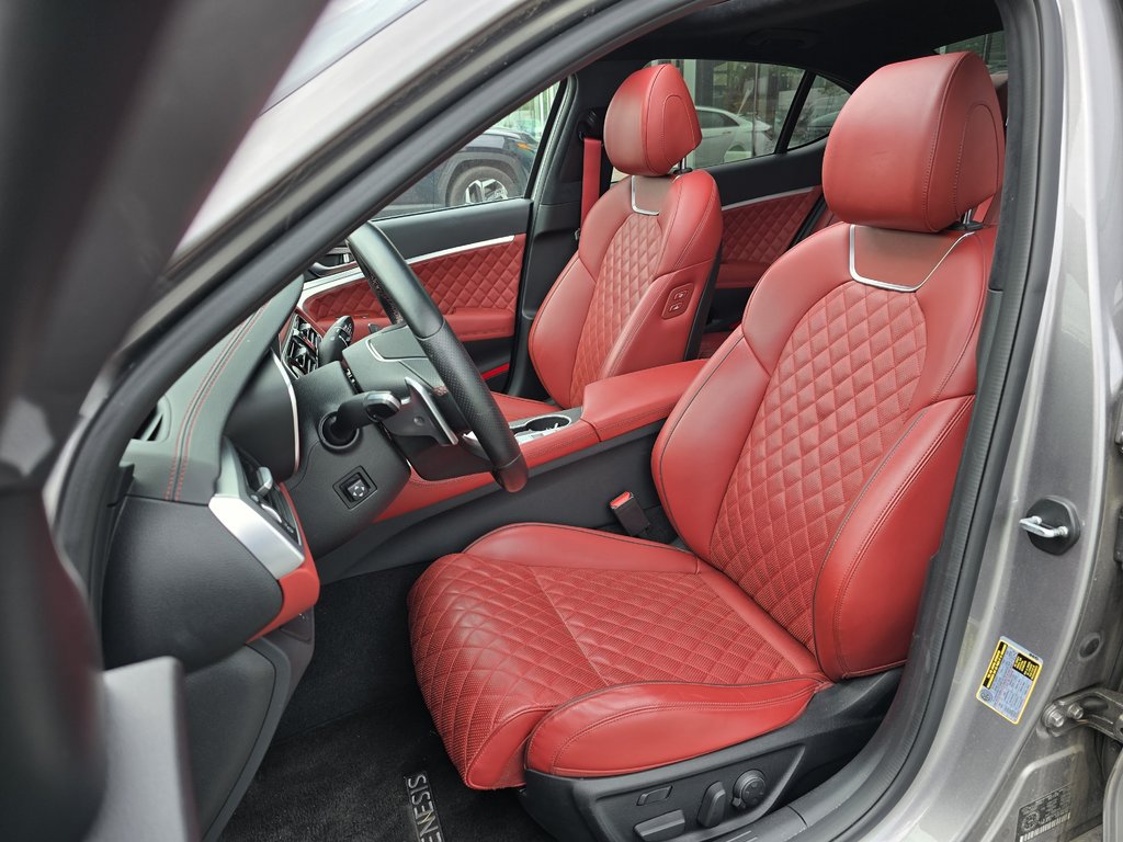 2022 GENESIS G70 3.3T SPORT 365 HP HEAD UP DISP CAM360 CUIR NAPPA in Montréal, Quebec - 3 - w1024h768px