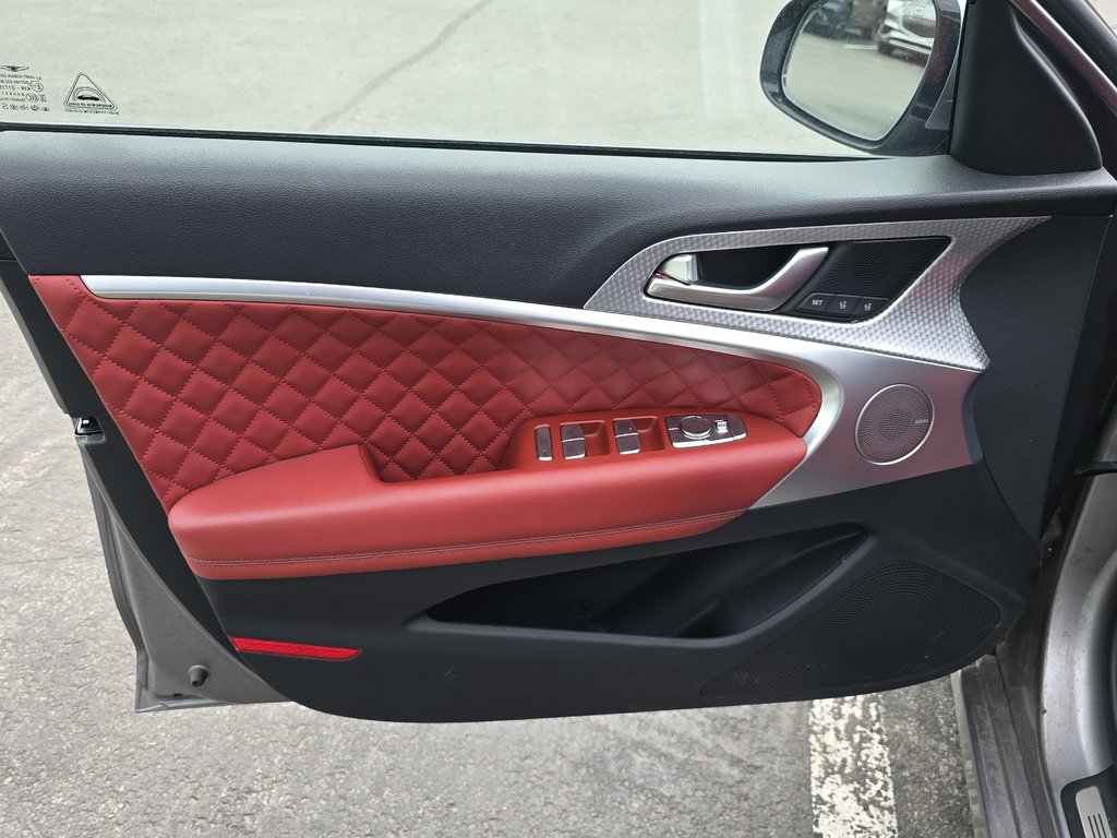 2022 GENESIS G70 3.3T SPORT 365 HP HEAD UP DISP CAM360 CUIR NAPPA in Montréal, Quebec - 10 - w1024h768px