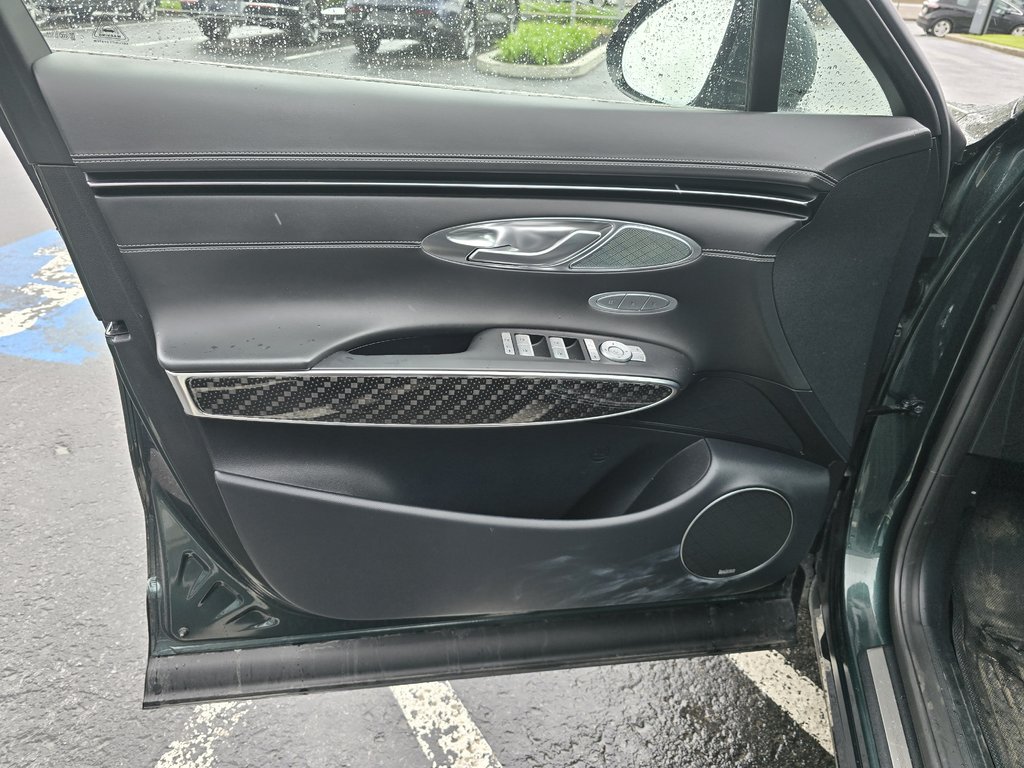 2022 GENESIS GV70 3.5T SPORT PLUS 375HP HEAD-UP CAM360 CUIR NAPPA in Montréal, Quebec - 9 - w1024h768px