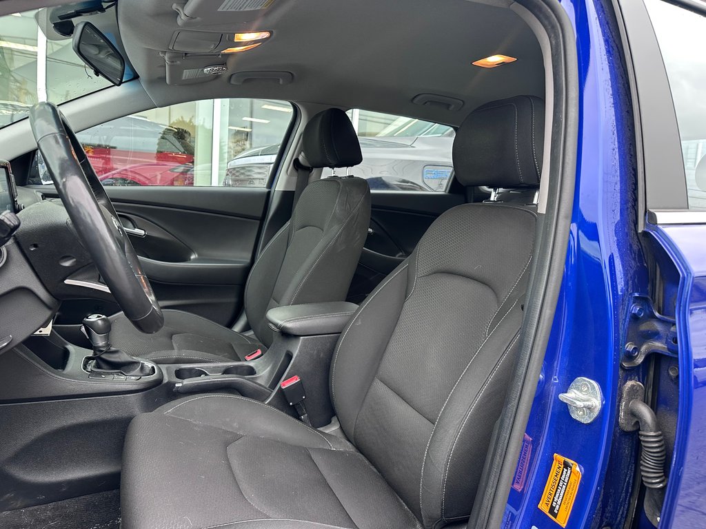 2020 Hyundai Elantra GT in Brossard, Quebec - 11 - w1024h768px