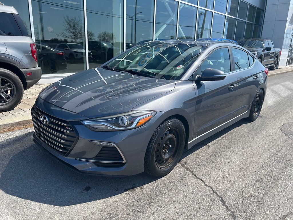 Hyundai Elantra  2018 à Brossard, Québec - 1 - w1024h768px