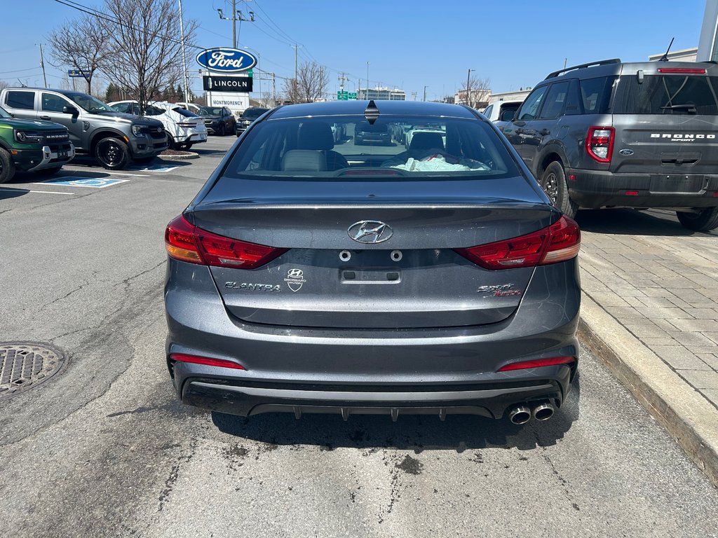 Hyundai Elantra  2018 à Brossard, Québec - 9 - w1024h768px