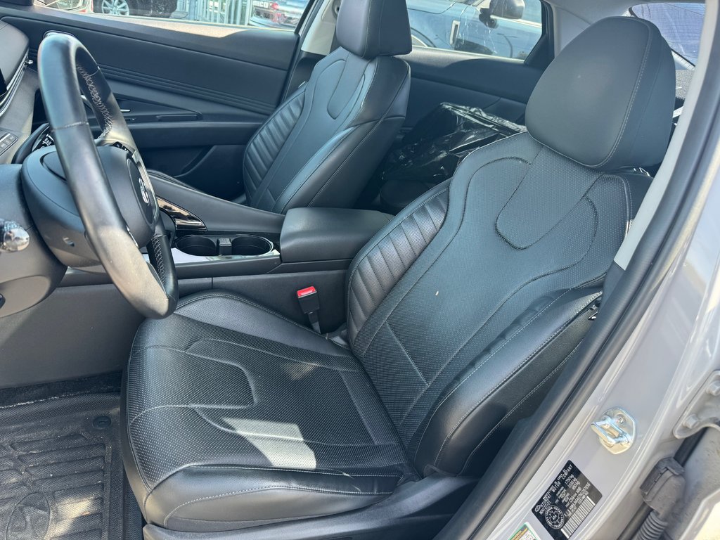 2022 Hyundai Elantra in Brossard, Quebec - 11 - w1024h768px