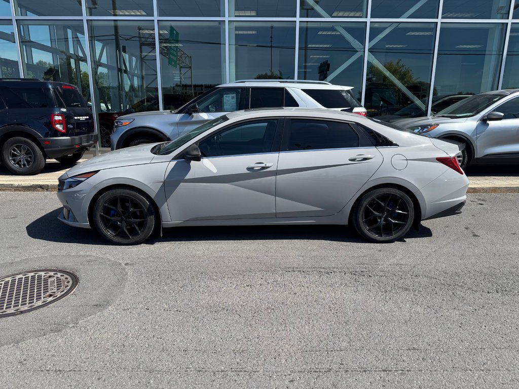 2022 Hyundai Elantra in Brossard, Quebec - 5 - w1024h768px
