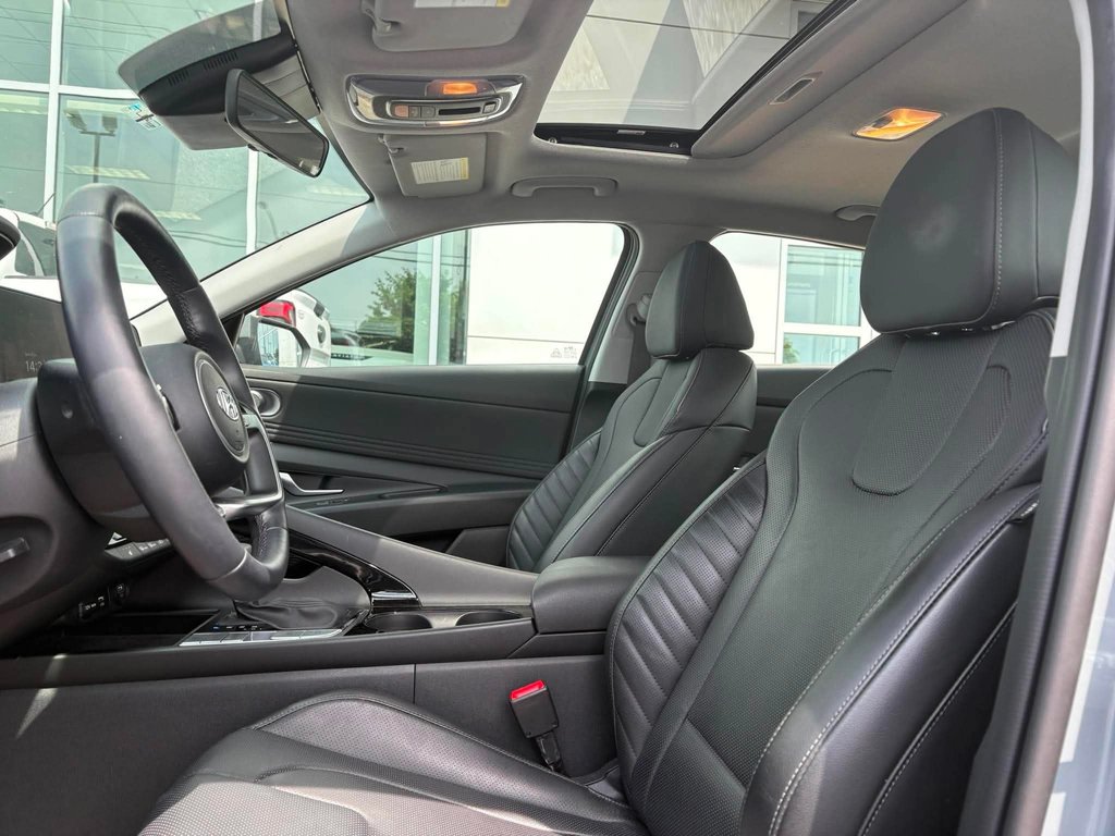2023 Hyundai Elantra in Brossard, Quebec - 9 - w1024h768px