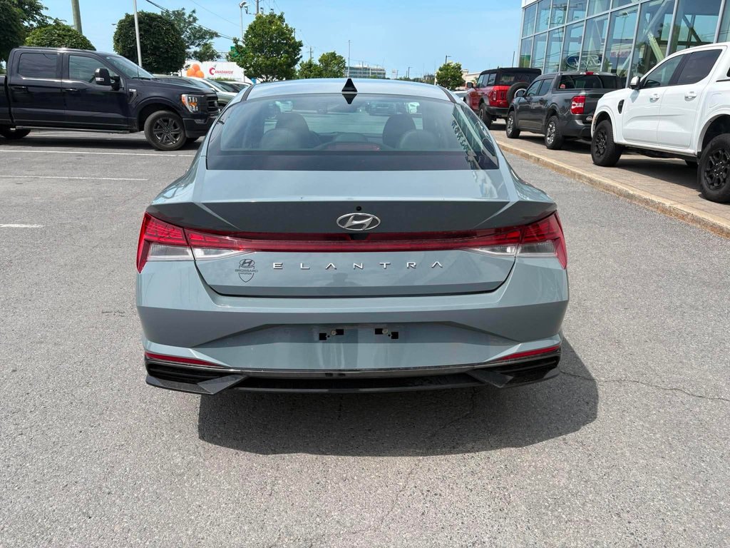 2023 Hyundai Elantra in Brossard, Quebec - 7 - w1024h768px