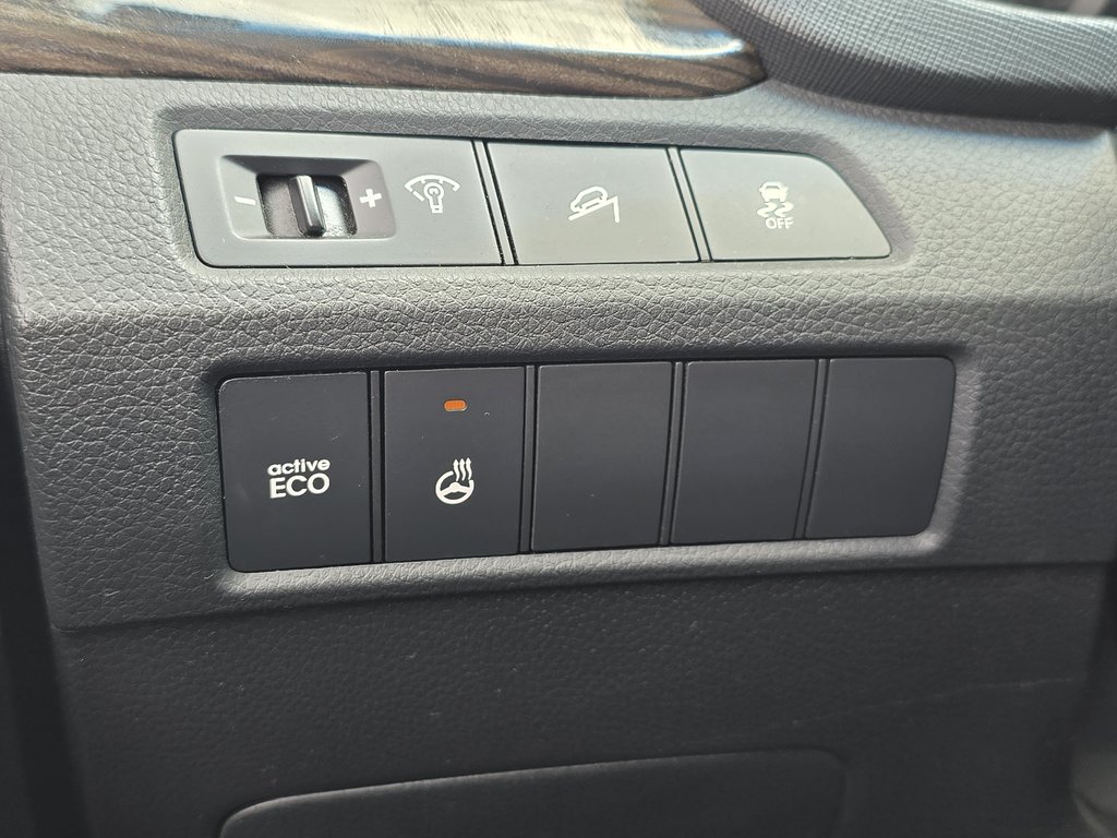 Hyundai Santa Fe Sport PREMIUM AWD SIÈGES CHAUFFANTS A/C BLUETOOTH 2014 à Montréal, Québec - 15 - w1024h768px