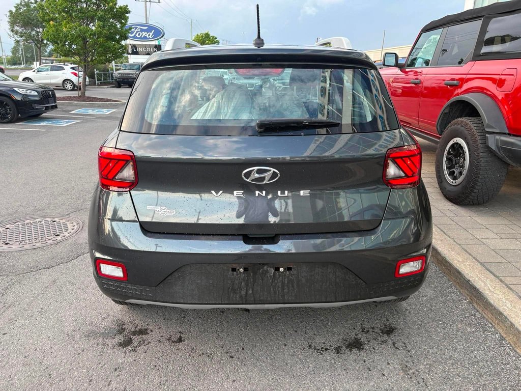 Hyundai Venue  2023 à Brossard, Québec - 9 - w1024h768px