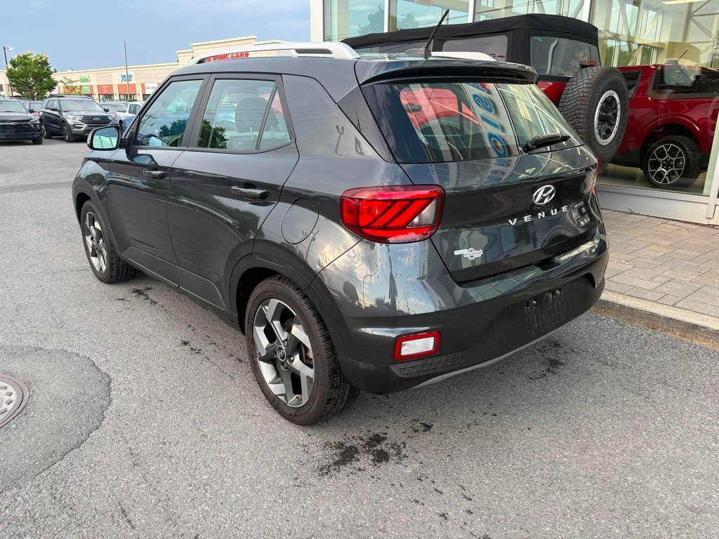 Hyundai Venue  2023 à Brossard, Québec - 7 - w1024h768px