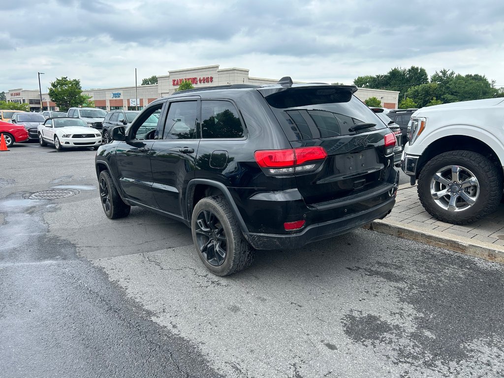 2018 Jeep Grand Cherokee in Brossard, Quebec - 7 - w1024h768px