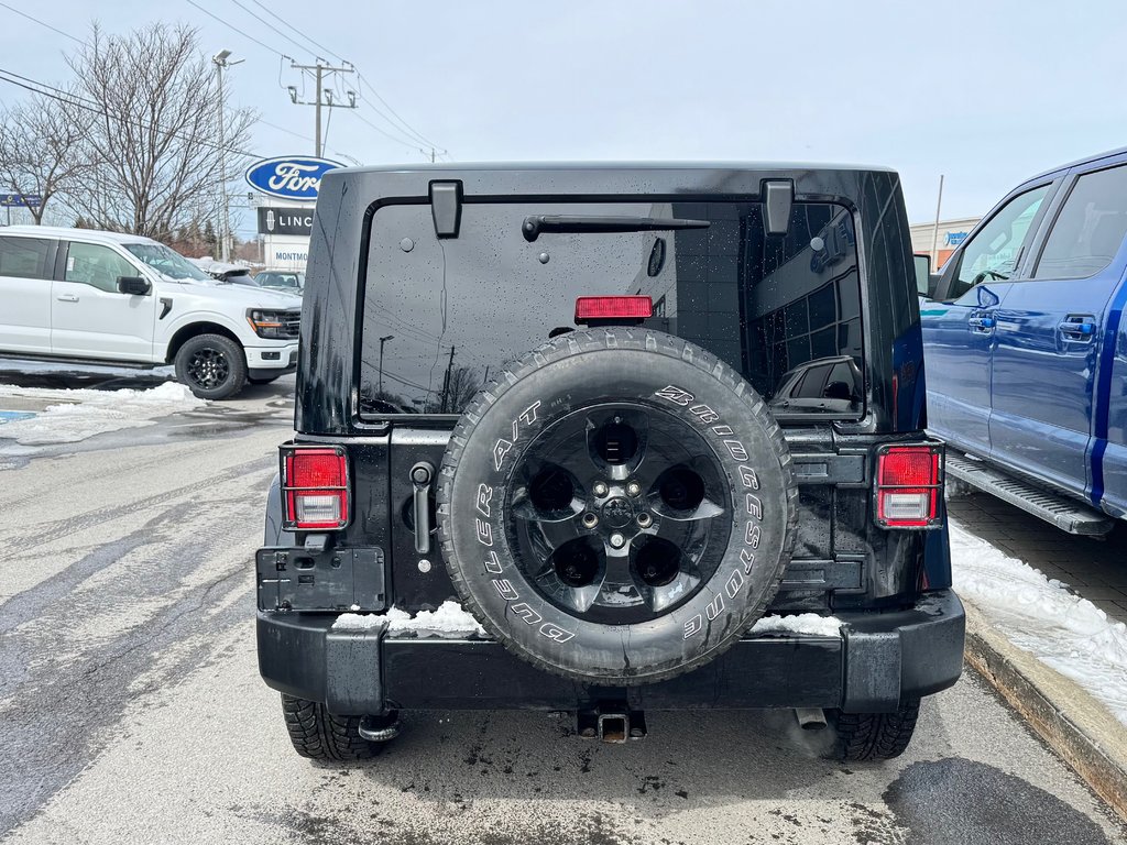 Jeep Wrangler  2015 à Brossard, Québec - 7 - w1024h768px