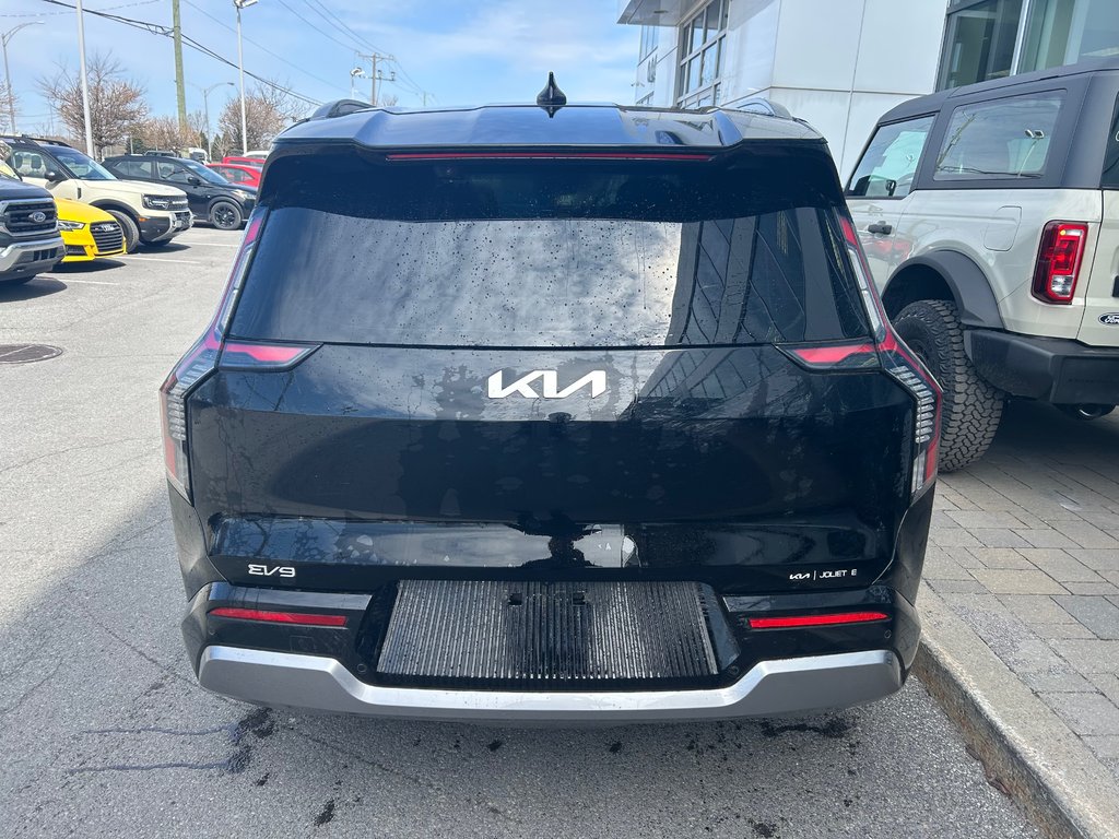 Kia EV9  2025 à Brossard, Québec - 9 - w1024h768px