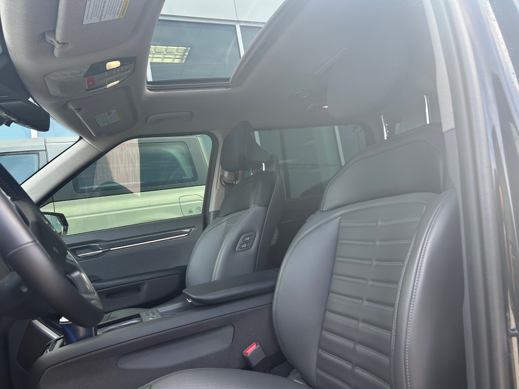 Kia EV9  2025 à Brossard, Québec - 11 - w1024h768px