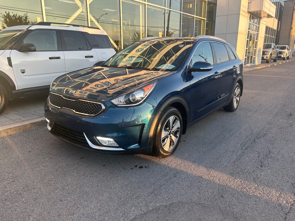 Kia Niro  2018 à Brossard, Québec - 1 - w1024h768px