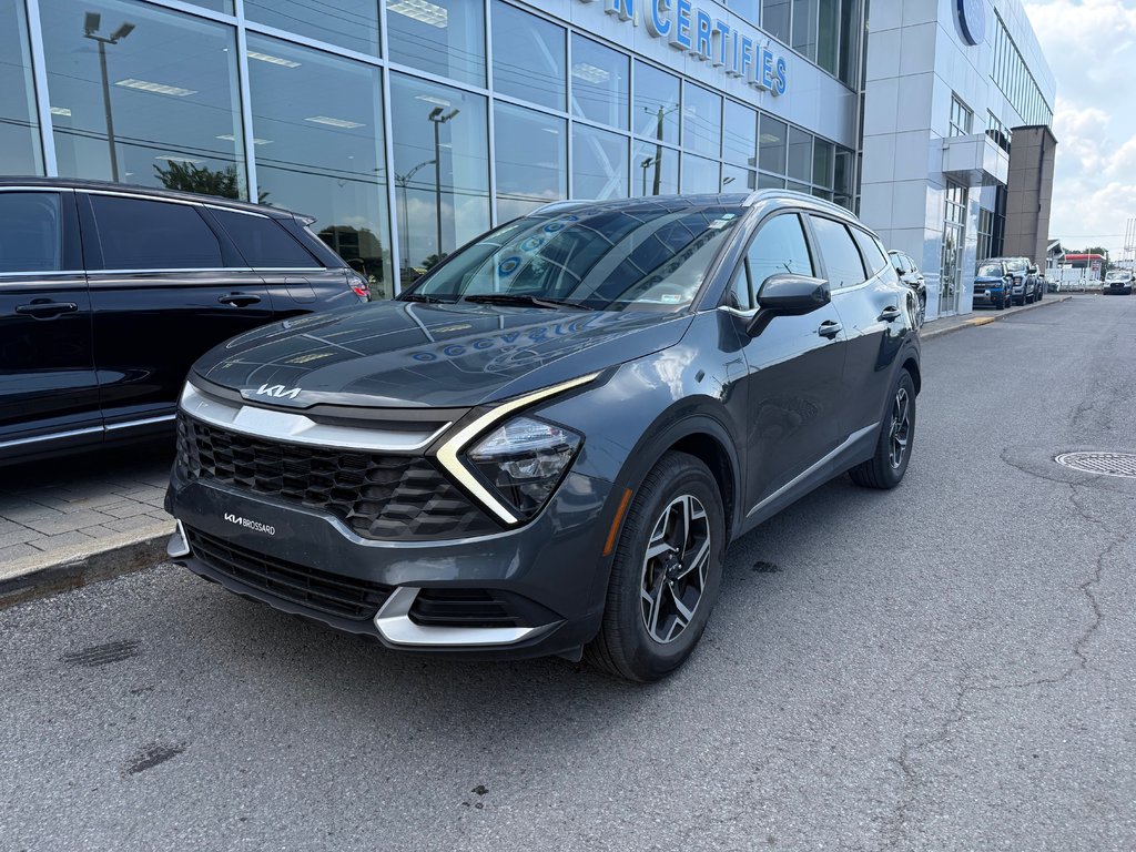 Kia Sportage  2023 à Brossard, Québec - 1 - w1024h768px
