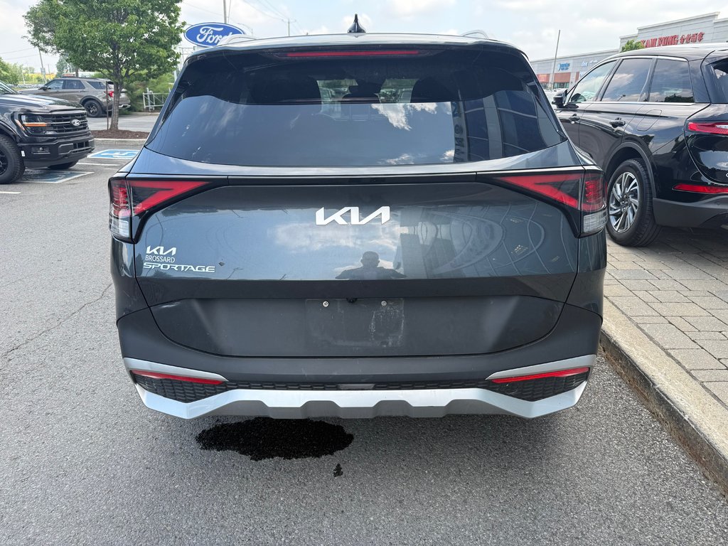 Kia Sportage  2023 à Brossard, Québec - 9 - w1024h768px
