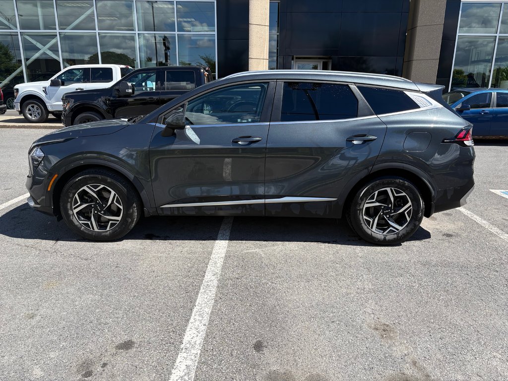 2024 Kia Sportage in Brossard, Quebec - 9 - w1024h768px