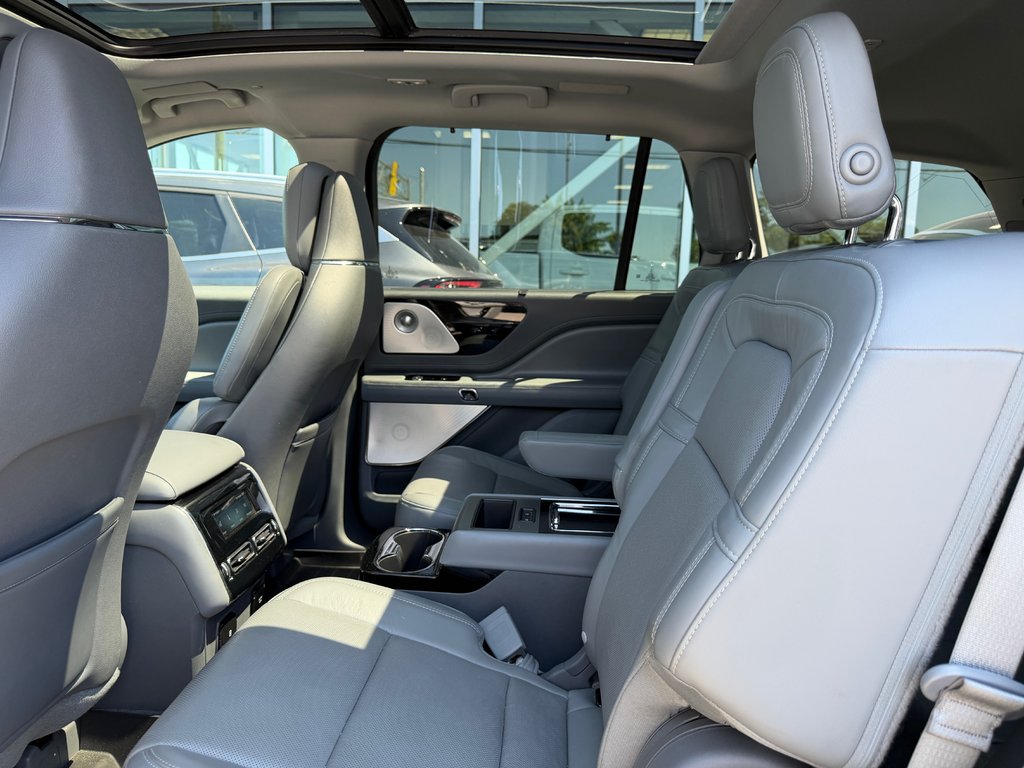 2020 Lincoln Aviator Reserve 202A | AWD | ENS COMMODITÉ | HANDLING PACK in Brossard, Quebec - 15 - w1024h768px