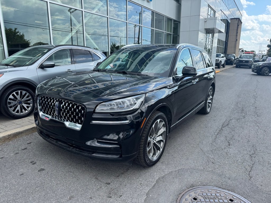 2023 Lincoln Aviator in Brossard, Quebec - 1 - w1024h768px