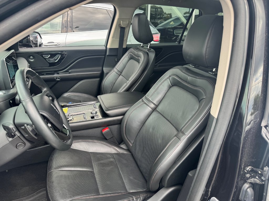 2023 Lincoln Aviator in Brossard, Quebec - 11 - w1024h768px