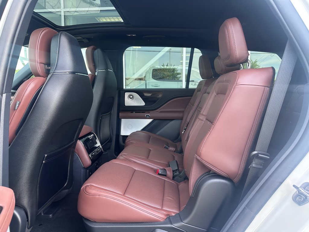 Lincoln Aviator Reserve | AWD | SPÉCIAL DÉMO | TOIT PANO | 22PO | 2026 à Brossard, Québec - 11 - w1024h768px