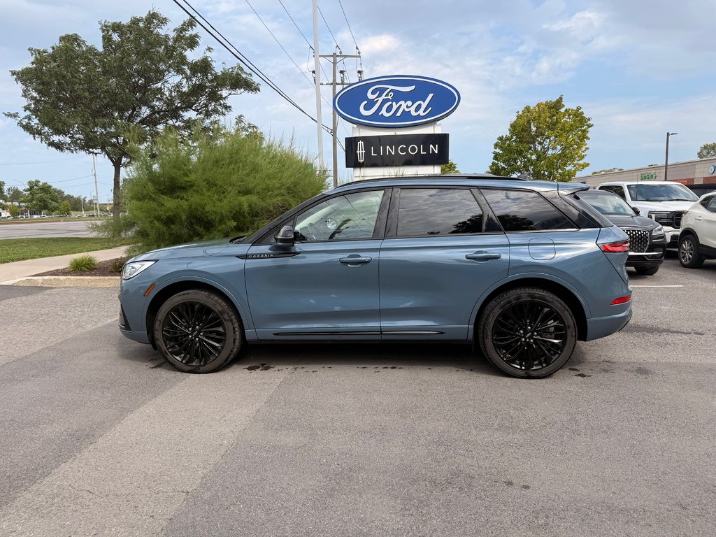 2023 Lincoln Corsair Reserve | AWD | 201A | TOIT PANO | JET PACK | TOW in Brossard, Quebec - 11 - w1024h768px