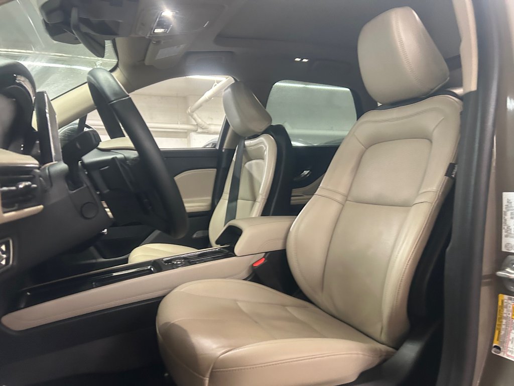 2025 Lincoln Corsair Reserve | SPÉCIAL DÉMO | TAUX 3.99% | TOIT PANO | in Brossard, Quebec - 9 - w1024h768px
