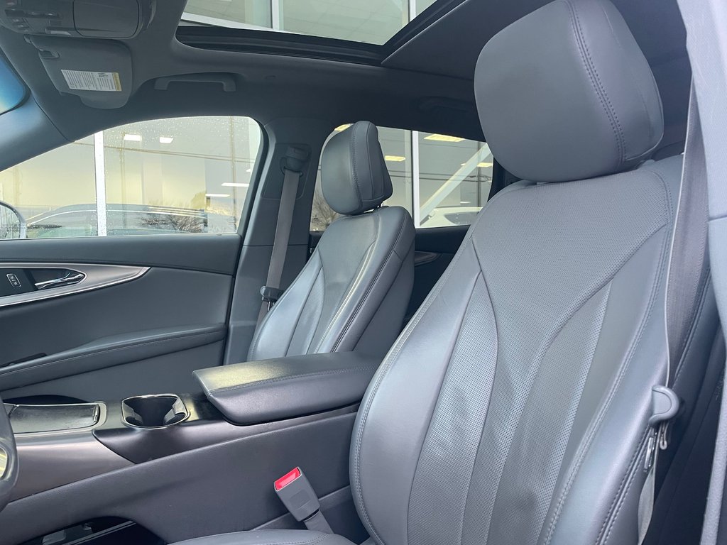 2020 Lincoln Nautilus in Brossard, Quebec - 11 - w1024h768px