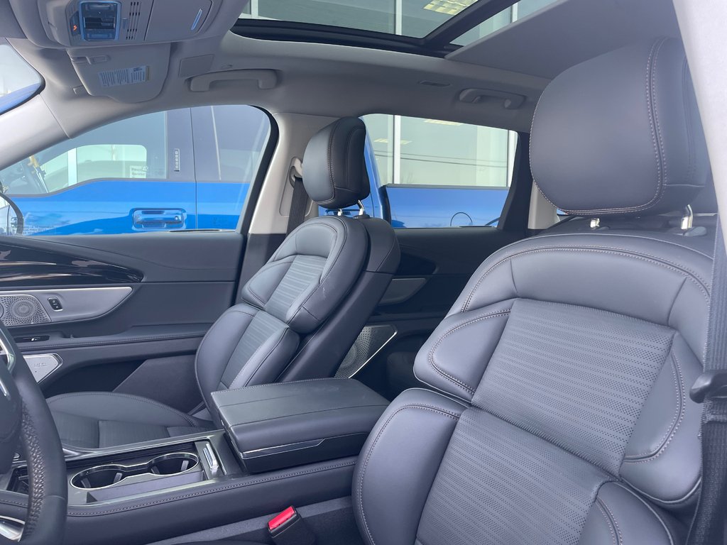 2026 Lincoln Nautilus in Brossard, Quebec - 11 - w1024h768px