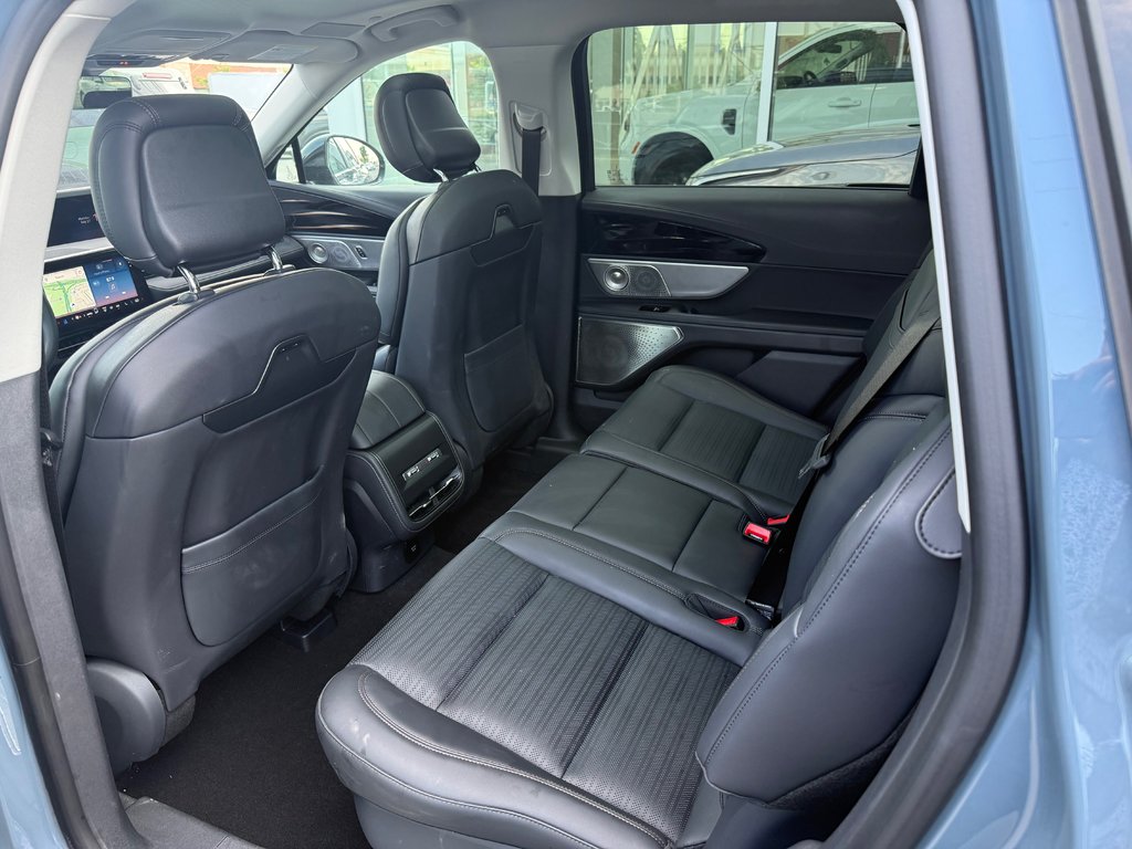2026 Lincoln Nautilus in Brossard, Quebec - 13 - w1024h768px