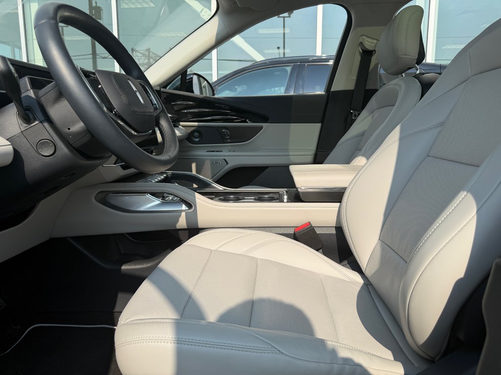 2026 Lincoln Nautilus in Brossard, Quebec - 15 - w1024h768px