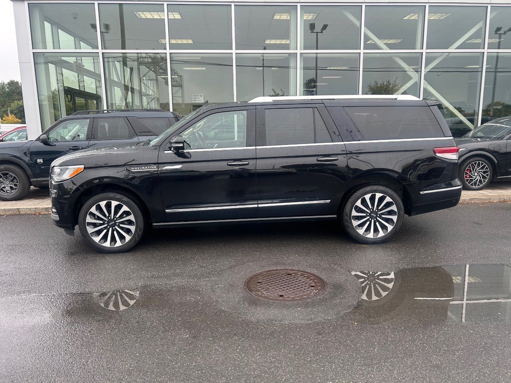 2022 Lincoln Navigator L in Brossard, Quebec - 5 - w1024h768px