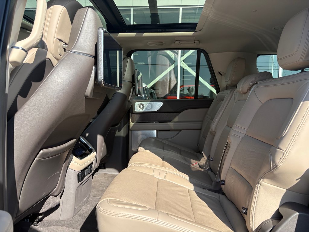 2022 Lincoln Navigator L Reserve | 4X4 | 201A | TOIT PANO | 22PO | REVEL | in Brossard, Quebec - 17 - w1024h768px