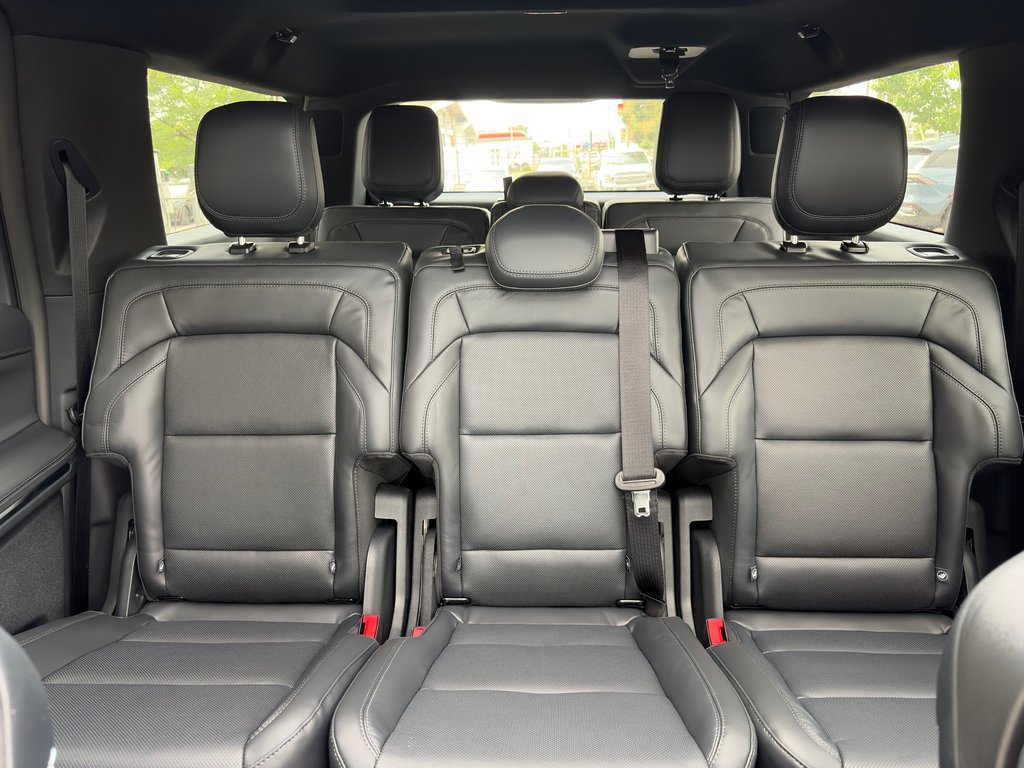 2027 Lincoln Navigator L Reserve 4x4 in Brossard, Quebec - 9 - w1024h768px