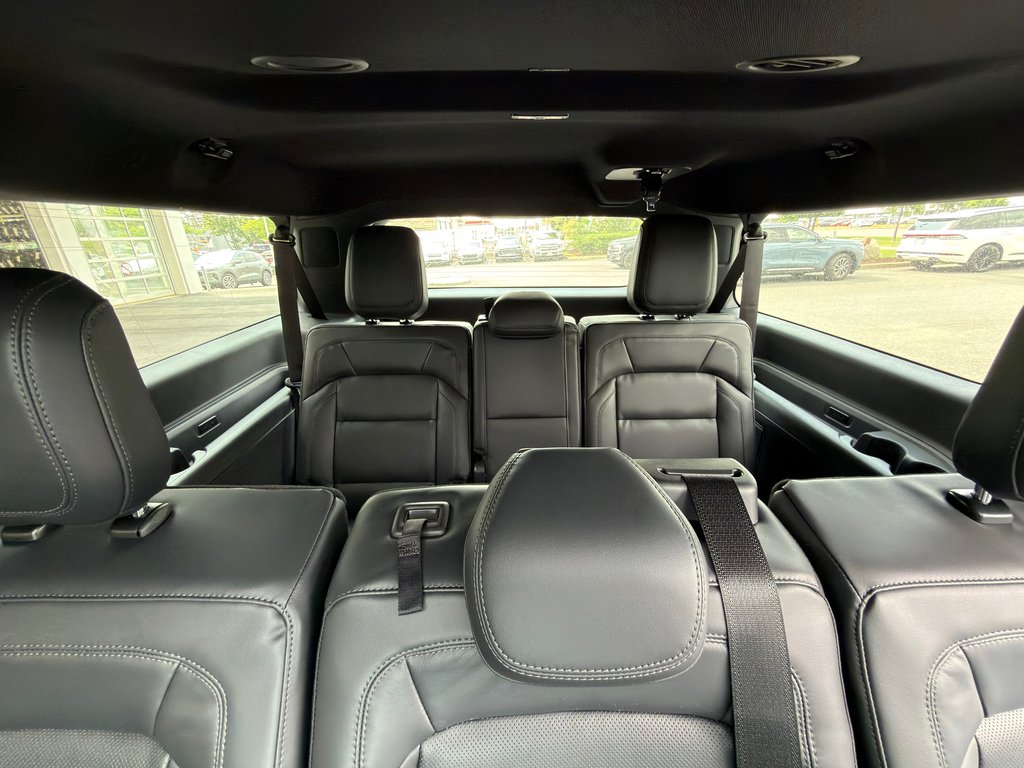 2027 Lincoln Navigator L Reserve 4x4 in Brossard, Quebec - 10 - w1024h768px