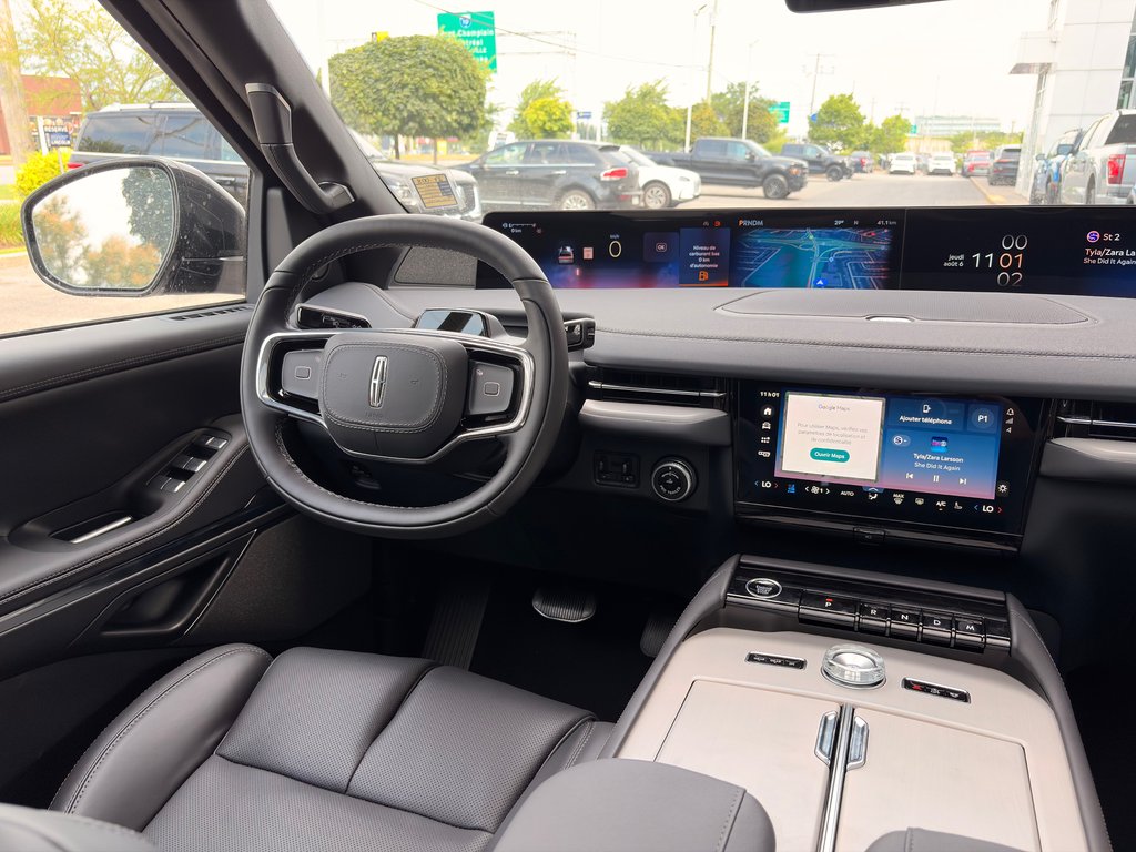 2027 Lincoln Navigator L Reserve 4x4 in Brossard, Quebec - 7 - w1024h768px