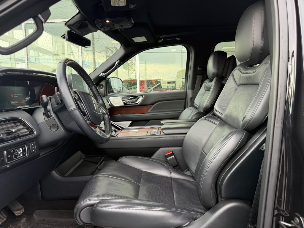 2023 Lincoln Navigator in Brossard, Quebec - 11 - w1024h768px