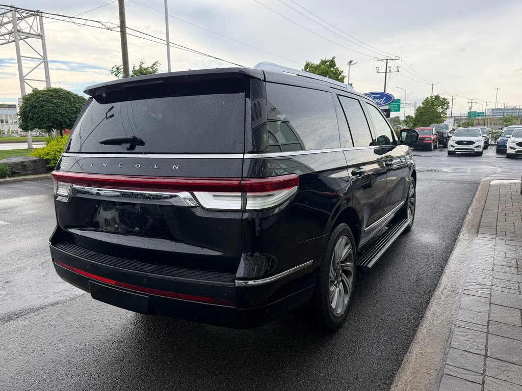 2023 Lincoln Navigator in Brossard, Quebec - 7 - w1024h768px