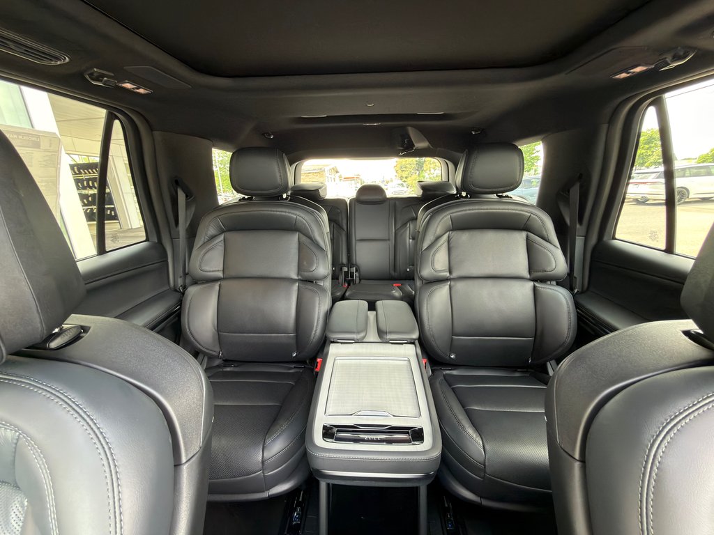 2027 Lincoln Navigator Reserve 4x4 in Brossard, Quebec - 5 - w1024h768px