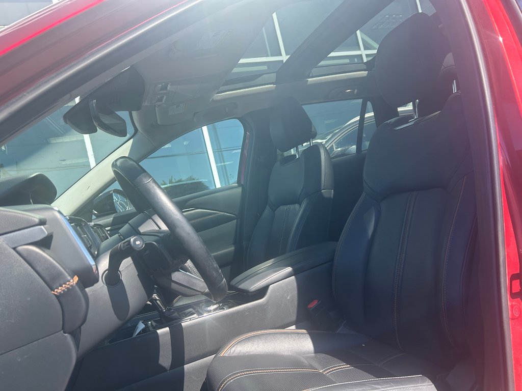 2024 Mazda CX-50 in Brossard, Quebec - 11 - w1024h768px