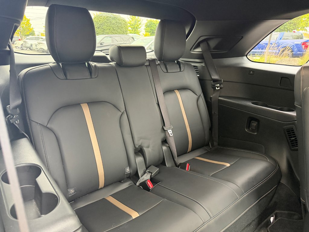 2024 Mazda CX-90 MHEV in Brossard, Quebec - 16 - w1024h768px