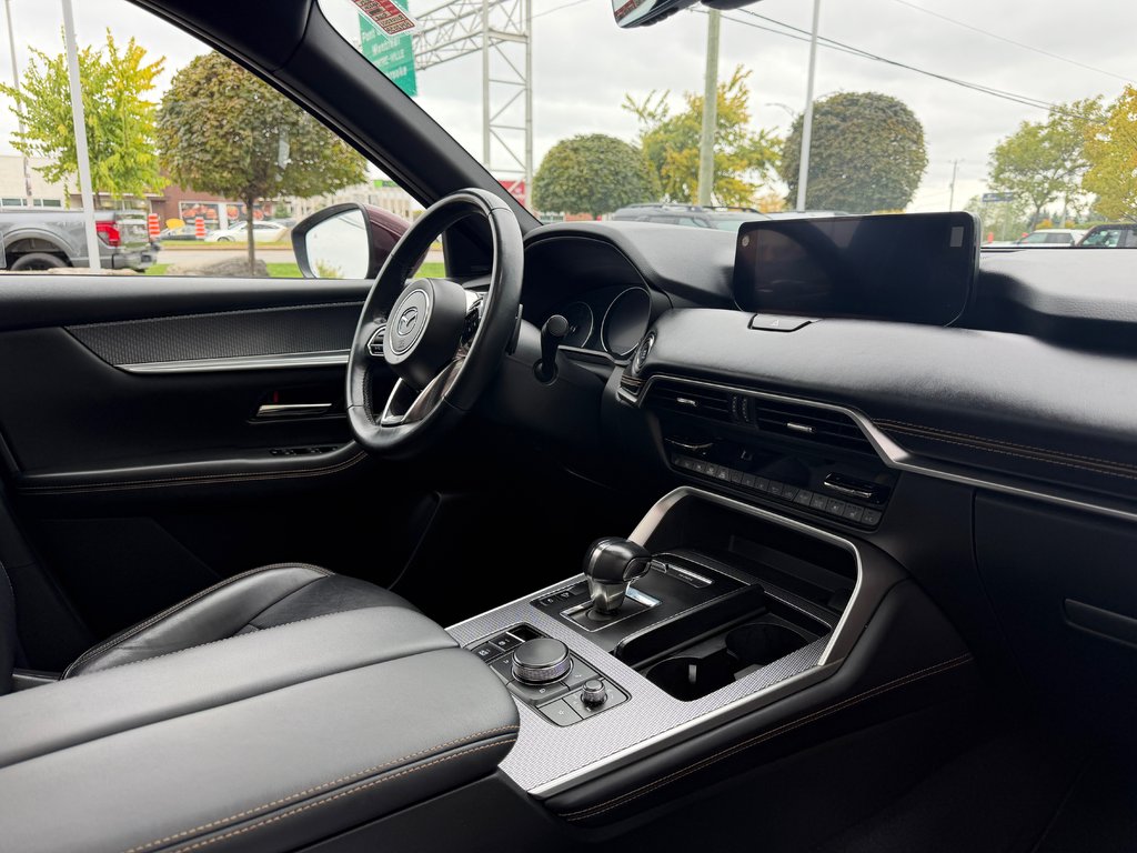 2024 Mazda CX-90 MHEV in Brossard, Quebec - 11 - w1024h768px