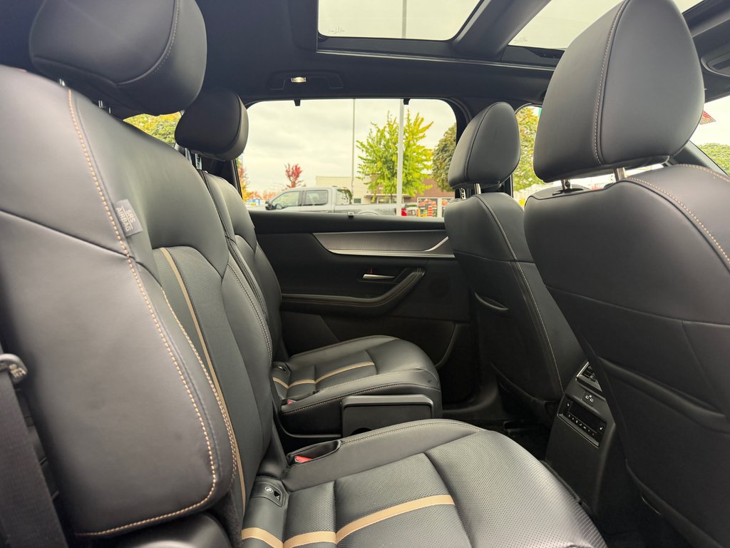 2024 Mazda CX-90 MHEV in Brossard, Quebec - 15 - w1024h768px