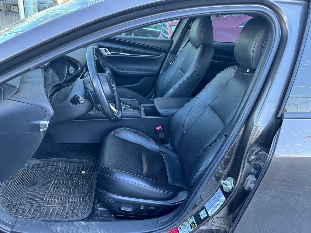 Mazda 3  2019 à Brossard, Québec - 11 - w1024h768px