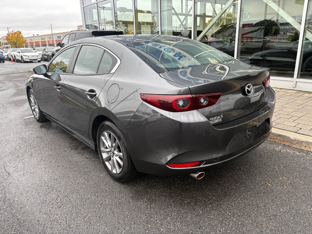 Mazda 3  2023 à Brossard, Québec - 7 - w1024h768px