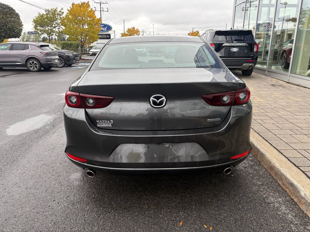 Mazda 3  2023 à Brossard, Québec - 9 - w1024h768px