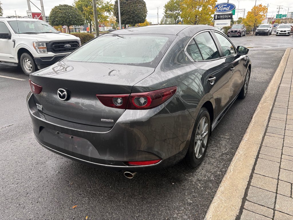 Mazda 3  2023 à Brossard, Québec - 11 - w1024h768px